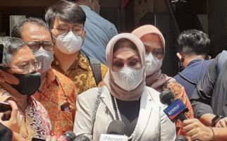 Dipanggil Polisi, Anak Nia Daniaty Belum Siap Mental, Suaminya Sakit - JPNN.com
