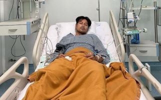 Chicco Jerikho Dilarikan ke Rumah Sakit, Kondisinya Sempat Kritis - JPNN.com