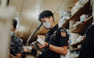 Warning dari Bea Cukai untuk Pedagang Eceran yang Jual Rokok Ilegal - JPNN.com