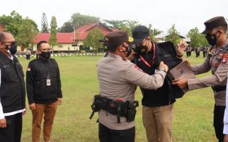 Irjen Dedi Prasetyo Kerahkan Personel Khusus Sikat Pinjol Ilegal, Lihat Itu Penampilannya - JPNN.com