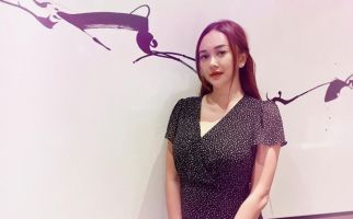 Aura Kasih Bicara Soal Cara Mengatasi Hasrat Seksual, Layak Ditiru - JPNN.com