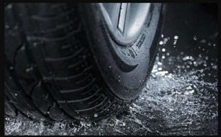 4 Cara Mudah Merawat Ban Mobil di Musim Hujan - JPNN.com