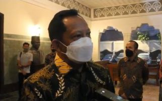 Sebelum ke Yogyakarta, Mendagri Mampir di Solo Ingatkan Gibran Soal Ini - JPNN.com