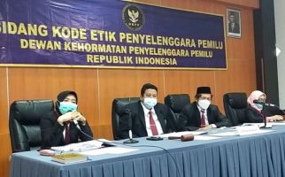 Langgar Etik Berat, Penyelenggara Pemilu ini Dipecat - JPNN.com