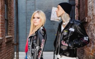 Dibantu Travis Barker, Avril Lavigne Akhirnya Merilis Bite Me - JPNN.com