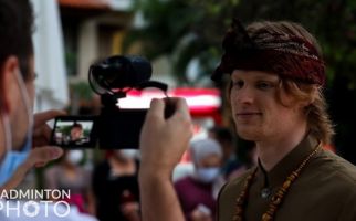Cerita Anders Antonsen Selama di Bali, Iseng Beli Baju Tradisional Sampai Rindu Penonton - JPNN.com