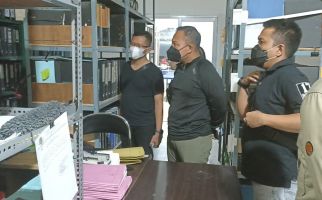 4 Oknum Pegawai BPN dan 1 Lurah di Lebak Terjaring OTT Polda Banten, Ada Amplop Berisi Uang - JPNN.com