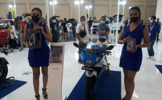 Suzuki Berikan Diskon Pelumas Esctar Selama GIIAS 2021 - JPNN.com