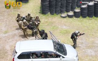 Lihat, Aksi Gagah Kopassus saat Latihan Militer Bareng Tentara Australia - JPNN.com