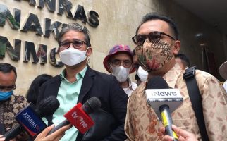 Aktivis ProDem Datangi Polda Metro Jaya, Bawa Bukti Pengakuan Luhut soal Bisnis PCR - JPNN.com