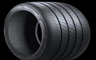 Bridgestone Indonesia Didaulat Sebagai Ban Mobil Terbaik  - JPNN.com