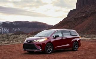 Sabuk Pengaman Bermasalah, 2.259 Toyota Sienna 2022 Ditarik - JPNN.com