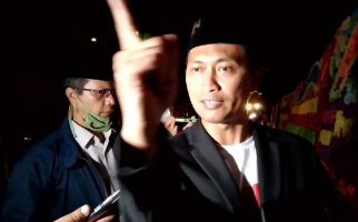 Ketua GPNU Meradang soal Karangan Bunga Ucapan Selamat untuk Kiai Said, PWNU Jatim Buka Suara - JPNN.com