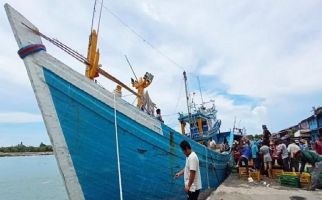 17 Tahun Tsunami Aceh, Nelayan Dilarang Melaut Sehari Penuh - JPNN.com