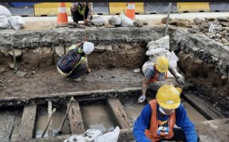 PT MRT Jakarta Temukan Rel Trem Zaman Belanda saat Proses Konstruksi - JPNN.com