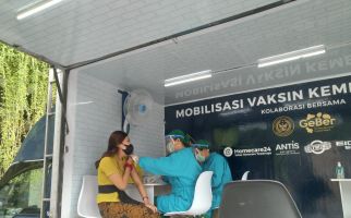 Mobil Vaksinasi Kemenparekraf Berada di Bali Hingga 2 Januari 2022 - JPNN.com