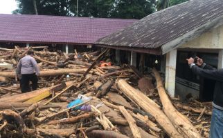 12 Rumah di Padang Lawas Hanyut Diterjang Banjir Bandang - JPNN.com