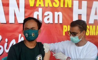 Temukan Pemegang Sertifikat Vaksin Palsu, Dinkes Langsung Ambil Tindakan Tegas di Tempat - JPNN.com