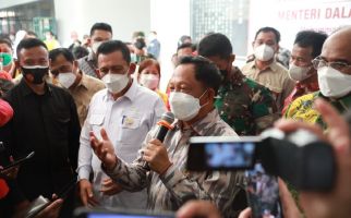 Tekan Tombol, Mendagri Tito Luncurkan Booster di Kepulauan Riau - JPNN.com