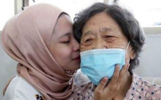 Ditinggal Ibunya di Malaysia, Gadis Berdarah Indonesia Ini Akhirnya Jadi Warga Negara - JPNN.com