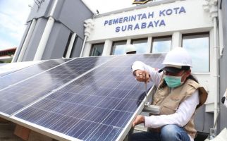 Keren, Atap Balai Kota Surabaya Dipasangi Sel Surya Hasil Karya Anak Bangsa - JPNN.com