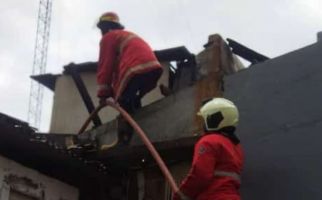 Restoran Bebek Kaleyo di Bekasi Terbakar, 6 Karyawan Luka-Luka - JPNN.com