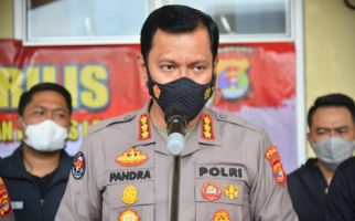 Heboh Polisi Todongkan Senjata Api ke Warga, Begini Penjelasan Kombes Pandra - JPNN.com