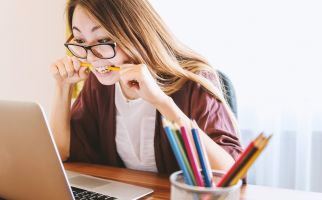 6 Trik Jitu Atasi Rasa Stres di Tempat Kerja - JPNN.com