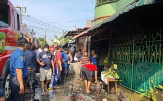 Kebakaran Ruko Berlantai 2 di Medan, 1 Penghuni Tewas - JPNN.com