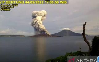 Gunung Anak Krakatau Erupsi 9 Kali, BNPB Keluarkan Peringatan - JPNN.com