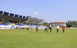 Wali Kota Tangerang Ubah Nama Stadion Benteng - JPNN.com