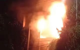 Gedung Baznas di Tebet Jaksel Terbakar, Sebegini Kerugiannya - JPNN.com