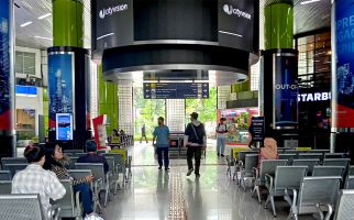 Khusus Hari Ini, Penumpang KA Jarak Jauh Bisa Naik dari Stasiun Jatinegara, Cek Daftarnya - JPNN.com