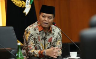 HNW Dorong Jaksa Ajukan Banding atas Putusan terhadap Herry Wirawan - JPNN.com