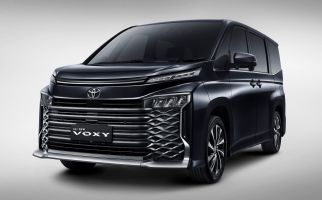 Toyota Voxy Terbaru Resmi Melantai, Tampilan Lebih Keren, Sebegini Harganya - JPNN.com