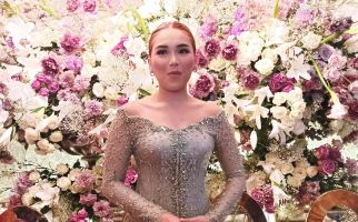 Ayu Ting Ting Tak Diizinkan Siram Adik dalam Prosesi Siraman, Terungkap Penyebabnya - JPNN.com