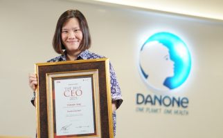 CEO Danone Raih Best CEO Indonesia 2021 - JPNN.com