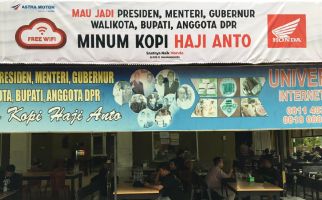 Warkop Haji Anto Kendari, Kisah Kesungguhan Berikhtiar dan Keunikan Berpromosi - JPNN.com