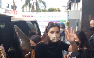 Aurel Hermansyah Masuk Rumah Sakit, Keluarga Berkumpul - JPNN.com