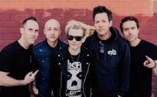 Simple Plan Berkolaborasi untuk Pertama Kalinya dengan Deryck Whibley - JPNN.com