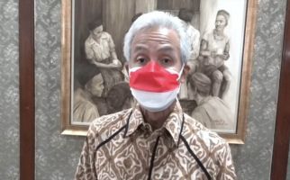 Dukung Anak-anak Pejuang Kanker, Ganjar Pranowo Siap Gundul - JPNN.com