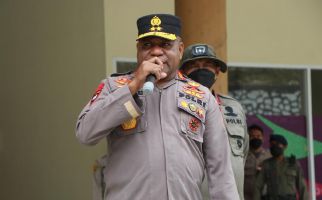 Irjen Mathius Keluarkan Perintah, Dua Peleton Brimob Langsung Berangkat - JPNN.com