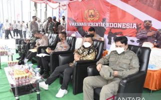 TNI dan Polri Memiliki Peran Besar Membantu Optimalisasi Vaksinasi di Gorontalo - JPNN.com