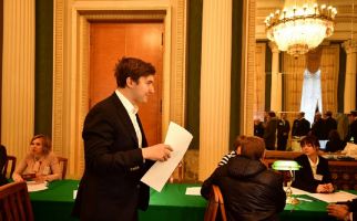 Tulis Surat Terbuka untuk Putin, GM Catur Rusia Terancam Disanksi FIDE - JPNN.com
