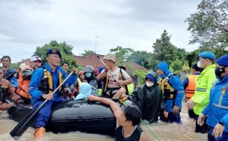 Banjir Besar di Kota Serang Banten - JPNN.com