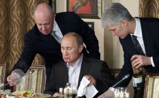 Ini Peringatan Serius untuk Oligarki, Vladimir Putin Gunakan Kata Bajingan - JPNN.com