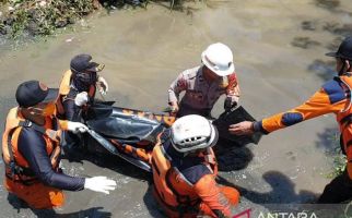 Banjir Melanda Kabupaten Bandung, 1 Lansia Tewas di Kawasan Proyek Kereta Cepat - JPNN.com