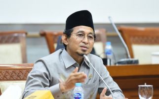 Soal Sertifikat Halal, Bukhori DPR Sebut Wewenang MUI yang Tak Boleh Diabaikan BPJPH - JPNN.com