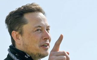 Elon Musk Tantang Vladimir Putin Berkelahi, Taruhannya Luar Biasa - JPNN.com