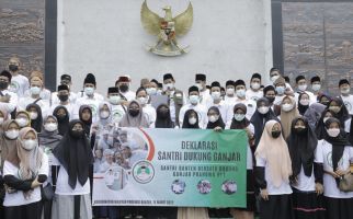 Ratusan Santri di Banten Bersepakat, Ganjar Pranowo Bebas Korupsi - JPNN.com
